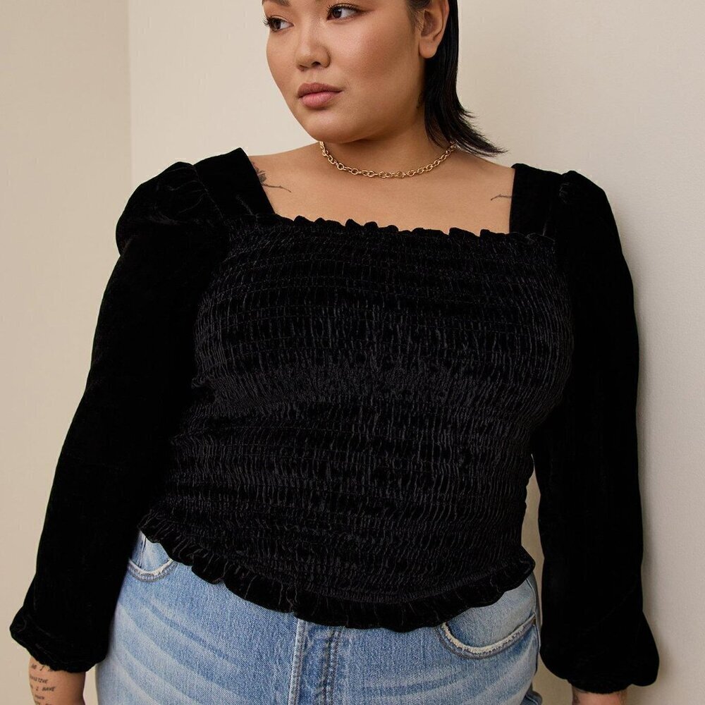 Torrid Velvet Smocked Blouson Sleeve Crop Top NWT 3x Black